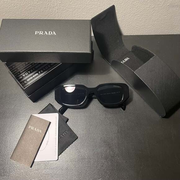 Prada PR 17WS Black Symbole Rectangle Sunglasses - Picture 1 of 7